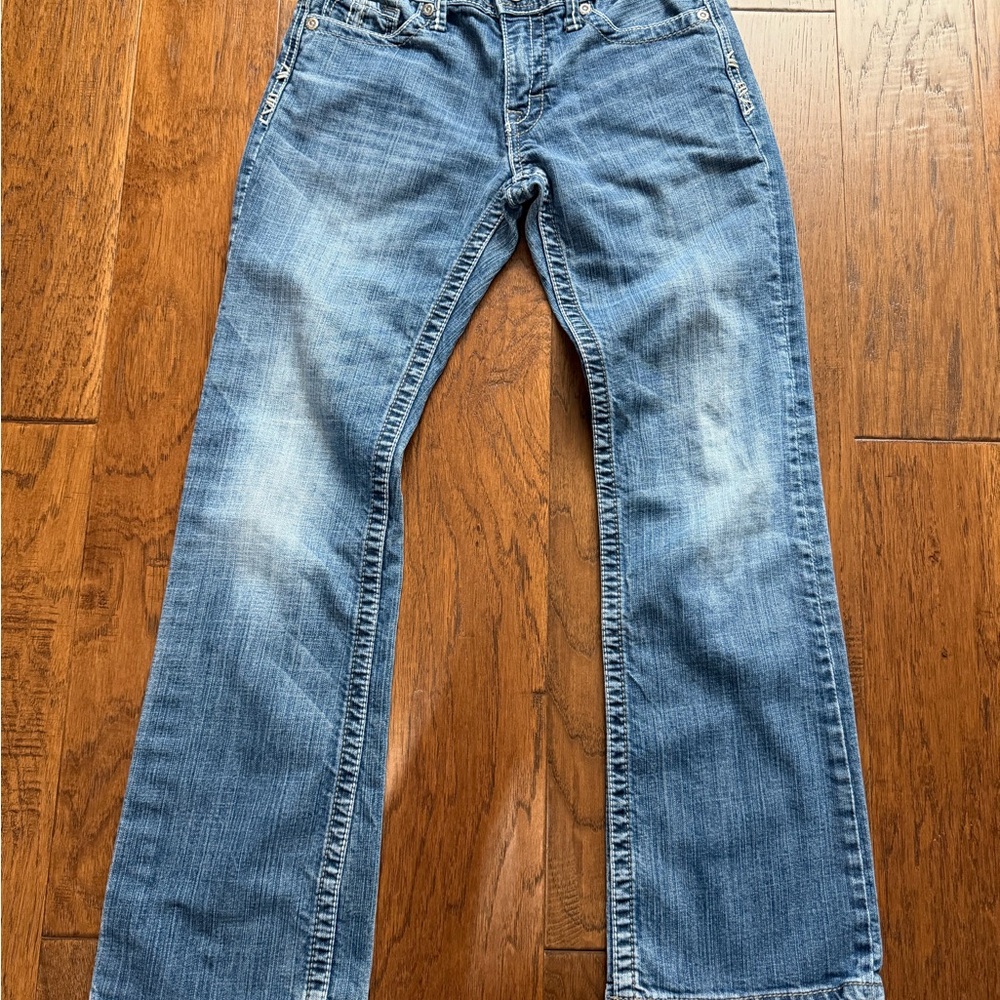 Classic Light Blue Men’s Straight-Leg Jeans